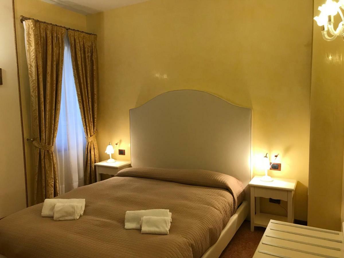 Appartement Classic Three Minutes From St Marc'S Square à Venise Extérieur photo